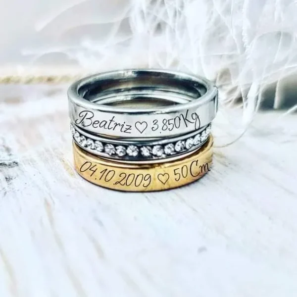 Conjunto de Anéis Personalizados - Cravado com Zircónias